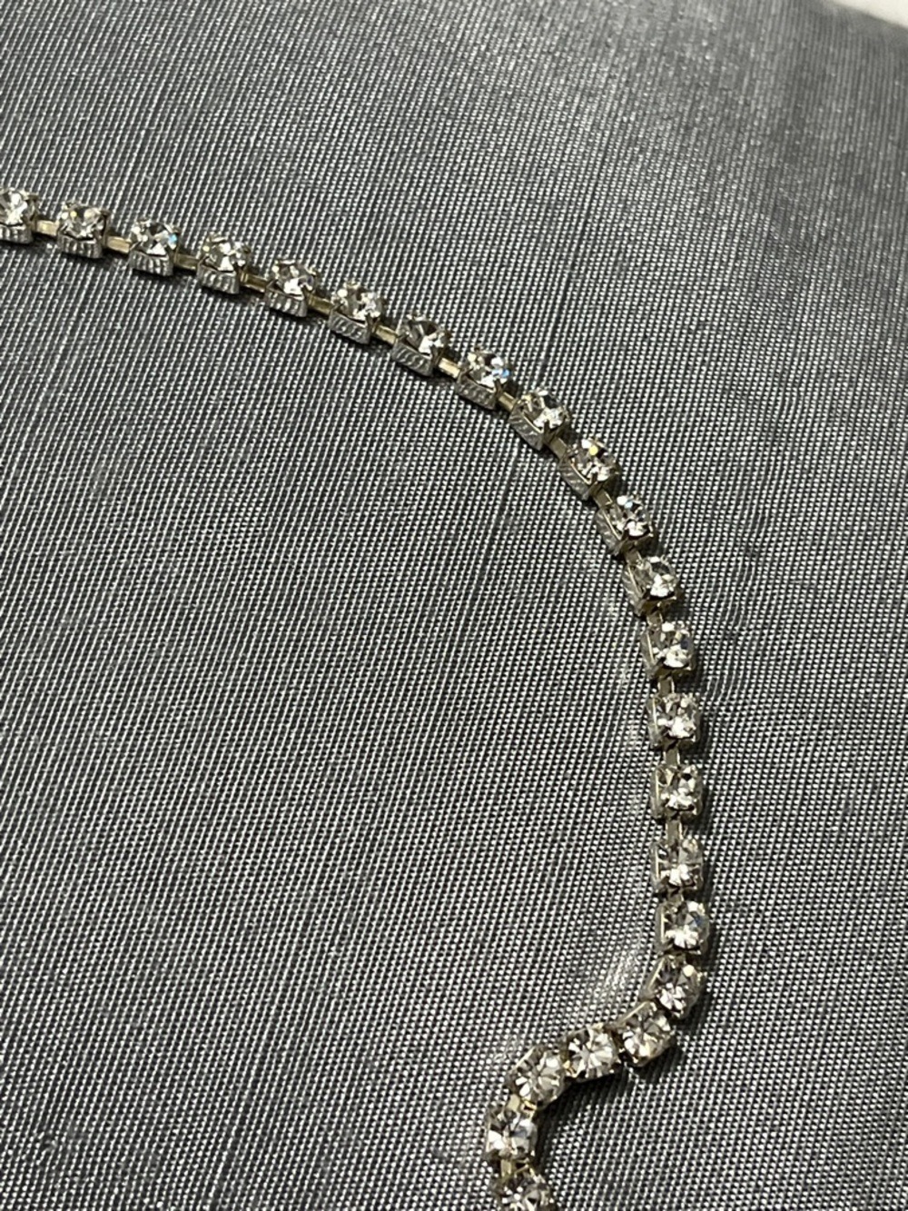 Elegant Necklace and Earring Set Green Crystal - Picture 7 of 11